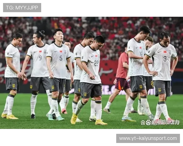 国足球员训练强度持续增加,中国足球队训练 国足球员训练强度持续增加,中国足球队训练